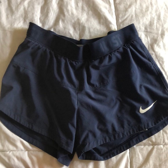 Nike Shorts - Picture 1 of 3